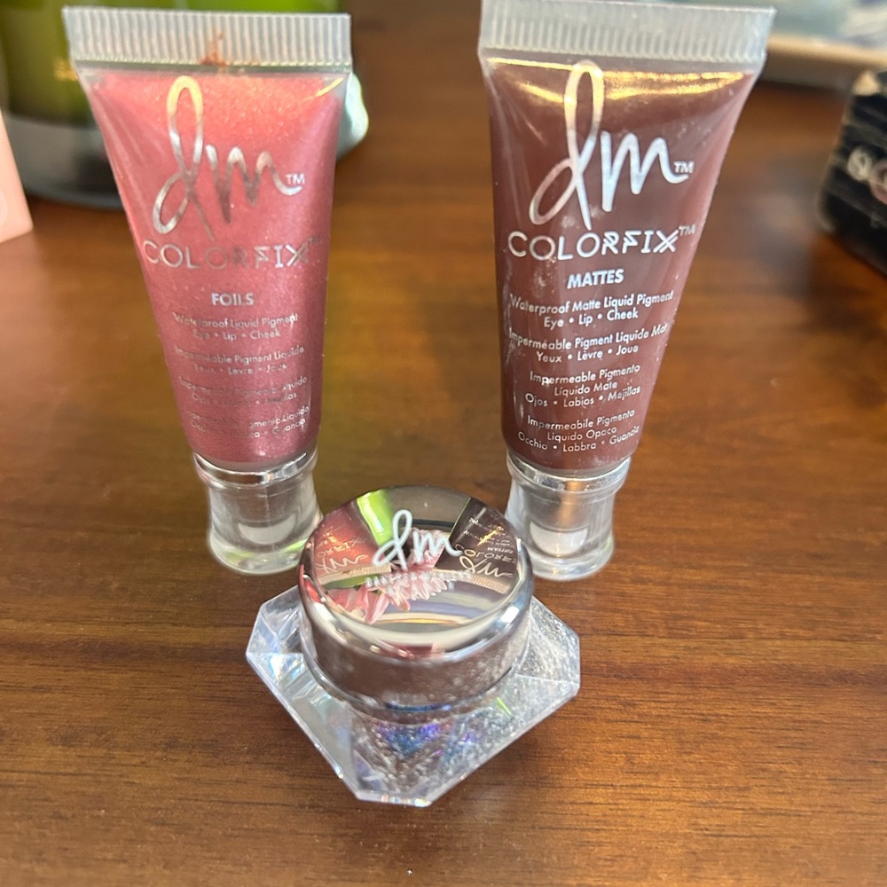 DM Colorfix Lip and Eye Pigments Set